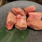 焼肉 但馬屋 - 僕の〆…追加でその切り落としカルビ（笑）