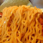 味噌乃家 - 唐辛子を纏った麺も最高！