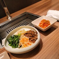 焼肉うしごろ 新宿三丁目店 - 