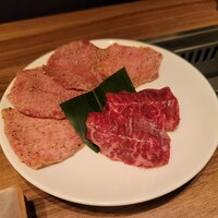 焼肉うしごろ 新宿三丁目店 - 