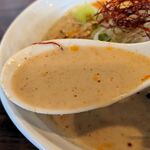 麺や 真登 - スープ