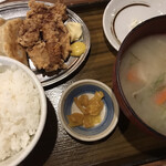 Sapporo Gyouza Seizoujo - 製造所定食（大粒餃子2 タレザンギ1）