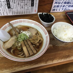中華そば 琴の - 麺半分の太麺　姫竹　岩海苔　白飯
