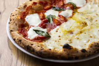 Trattoria&Pizzeria LOGIC - PIZZA　LOGIC2