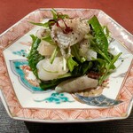 Ji-Cube - ヤリイカと帆立 ほうれん草のサラダ 山椒オイル