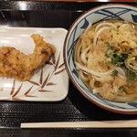 丸亀製麺 - かけうどんとかしわ天
