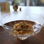 MAISON LAFITE - ◆馬肉のタルタル、紫雲丹、菊芋チップス、柚須、カポチャ