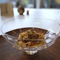 MAISON LAFITE - ◆馬肉のタルタル、紫雲丹、菊芋チップス、柚須、カポチャ