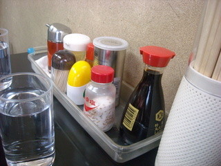 美華園 - 卓上調味料