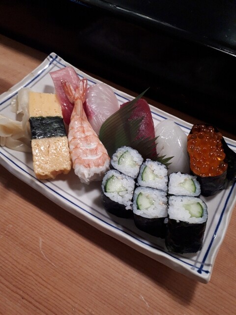 Uogashi Zushi photo 2