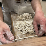 麺処 ほん田 - 手揉みでこんなに麺が変わります