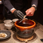 USHIGORO S. - 白トリュフと和牛の土鍋ご飯