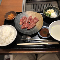 焼肉家 KAZU 神楽坂 - 