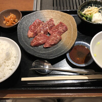 焼肉家 KAZU 神楽坂 - 
