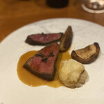 レストラン ナズ - たん黒かたさんかく2ヶ月半・たんかくささみ6ヶ月熟成