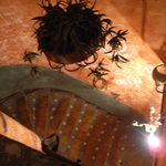 フォンダ・デ・ラ・マドゥルガーダ - 入り口入ってすぐの階段