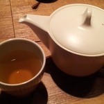 ハンバーグファクトリー - 食後のコーン茶