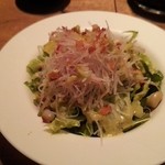 ハンバーグファクトリー - サラダ：十数種類の野菜とか。