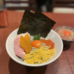 酒肴場 屯 - 自家製唐墨と釜あげしらすのまぜそば¥1200