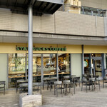 STARBUCKS COFFEE - 外観