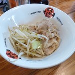 男のラーメン　神戸ちぇりー亭 - 2013.01.04 取り皿だして下さいました～