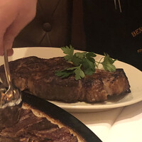 ベンジャミンステーキハウス 六本木 - 