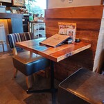 ALOHA TABLE - 