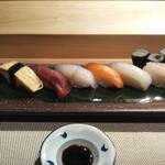 寿し芳 - 中寿司。