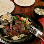 ステーキ すず屋 - ヒレステーキ130g、おみそ汁