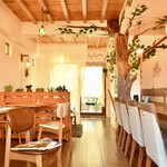 HolyHoly FamiliarTreeCafe - 