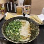 Honkakuha Hakata Udon Hasida Taikiti - 冷やがけ¥450、ごぼう天¥150、大根天¥150