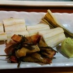 菊乃家本店 - 添えられた？？？