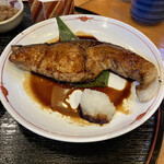 活魚料理ととや - ブリの照り焼き。