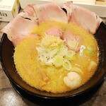 世界が麺と○○で満ちる時 - エビゼアー　900円