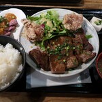 Nikukei Izakaya Nikujuuhachibanya Gotandaten - ・「肉十八番屋定食(¥1300)」