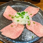 炭火焼肉 やまもと - ネギタン