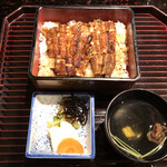 田舎庵 - 鰻重。量が食べられないので「竹」で…あれ、でもこれなら「梅」でも良かったかな？（ごはん少なめ）