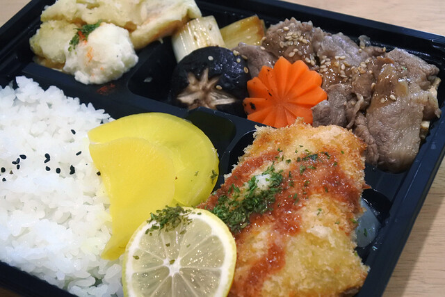 緑橋カウンター &ndash; 旭川の弁当専門店｜ランチ利用可能