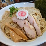 つけめんTETSU - 具は麺上に配置