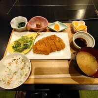 てしごと料理 まる山 - チキンカツレツ定食1,100円（税込）