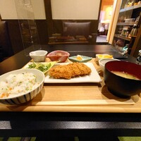 てしごと料理 まる山 - チキンカツレツ定食1,100円（税込）