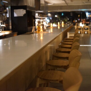 電源コンセント完備◎時間を気にせずおくつろぎください