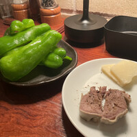 カルネジーオ イースト - 