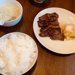 Gyuutan Hachi - ¥1850- 牛タン定食