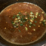 麺屋 青山 臼井店 - つけ麺 こってり に 辛増し(鬼辛)した つけ汁