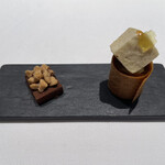 Takumi - お茶菓子です。捻りがあって美味しい。