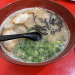 白龍 - ラーメン(¥600)