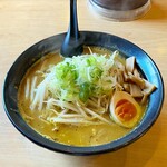 なまら - カレーラーメン850円　汗吹き出します。