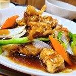 友人 - アップ。肉が多いですよ。ボリュームたっぷりです。