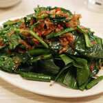 トンテキ食堂8 - ほうれん草とニンニクの芽の温サラダ(650円)